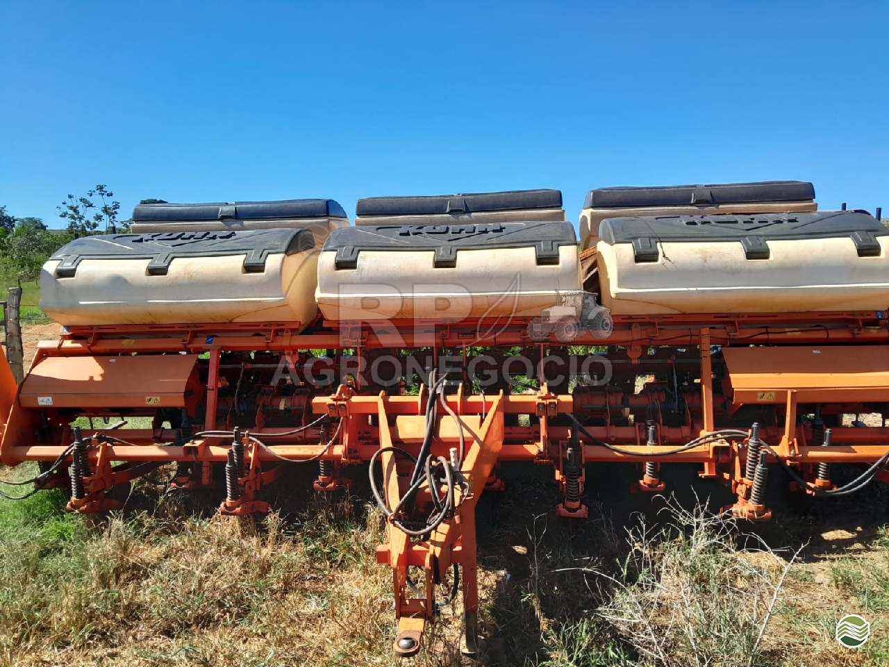 PLANTADEIRA KUHN PDM PG 1300 RP Agronegócio MONTIVIDIU GOIAS GO